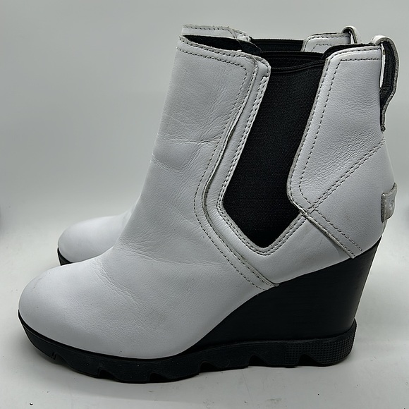 Sorel Joan Uptown Waterproof Leather Chelsea Ankle Boots Shoes **Size 7** 🌸🌸 - Picture 4 of 11